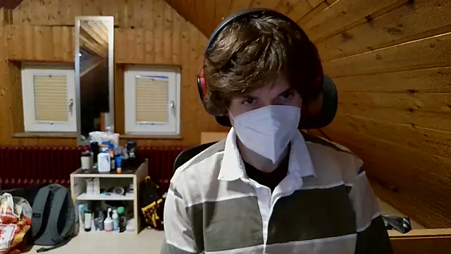 Imagerysin23 online show from March 6, 6:05 pm