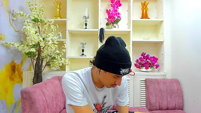Bvlgar Guys online show from September 13, 11:28 pm