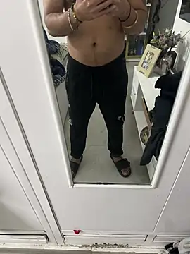 7 INCH MONSTER online show from February 12, 8:42 am