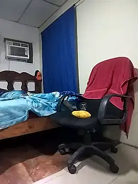 Snapshot of Bosssweet22cm chatting on October 25, 12:34 am Bosssweet22cm online show from October 25, 12:34 am