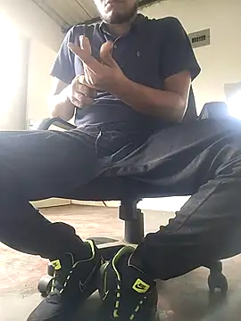 Snapshot of Bosssweet22cm chatting on October 17, 7:07 pm Bosssweet22cm online show from October 17, 7:07 pm