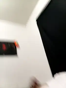 lameraverja123 online show from November 12, 7:47 am