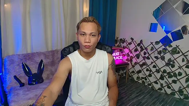 princenavheen online show from May 27, 1:13 am