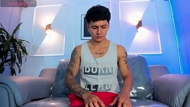 Leo santoro online show from March 21, 1:59 pm