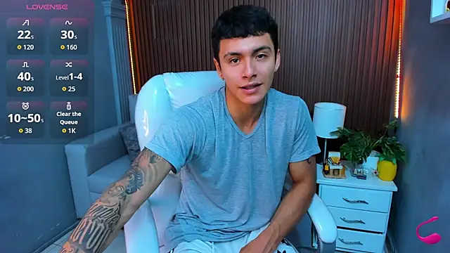 Leo santoro online show from November 18, 3:05 pm