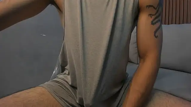 Snapshot of Leo_santoro chatting on September 16, 3:13 pm Leo santoro online show from September 16, 3:13 pm