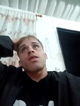 alex-golden online show from April 5, 2:30 am