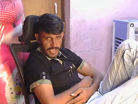 krishjaat43 online show from June 29, 1:11 pm