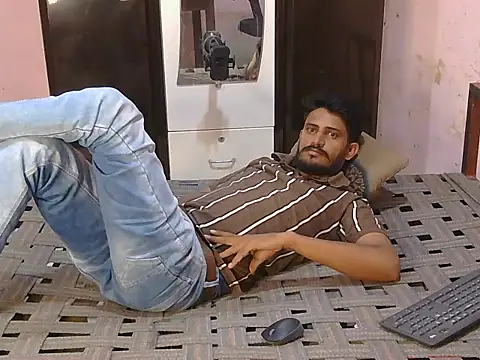 krishjaat43 online show from May 8, 2:39 pm