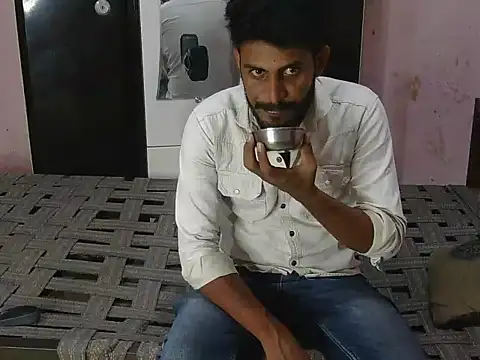 krishjaat43 online show from May 14, 11:52 am