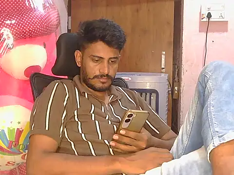 krishjaat43 online show from April 23, 1:02 pm