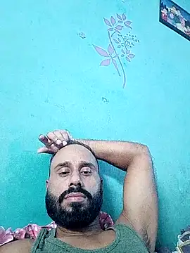 Snapshot of amitkumarkangra chatting on October 20, 6:23 pm amitkumarkangra online show from October 20, 6:23 pm