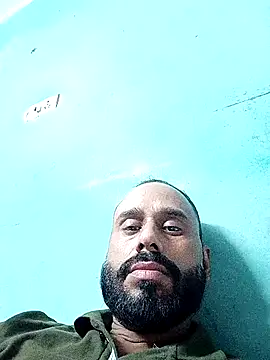 Snapshot of amitkumarkangra chatting on October 16, 12:35 pm amitkumarkangra online show from October 16, 12:35 pm