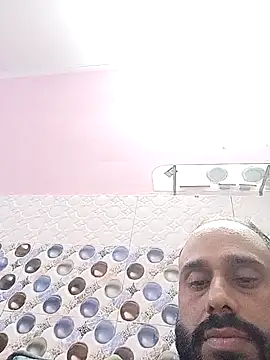 Snapshot of amitkumarkangra chatting on October 15, 12:02 pm amitkumarkangra online show from October 15, 12:02 pm