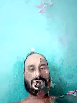 Snapshot of amitkumarkangra chatting on September 16, 8:15 am amitkumarkangra online show from September 16, 8:15 am