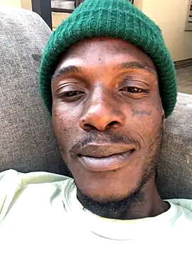 Snapshot of cuminsidebby chatting on October 14, 7:37 am cuminsidebby online show from October 14, 7:37 am