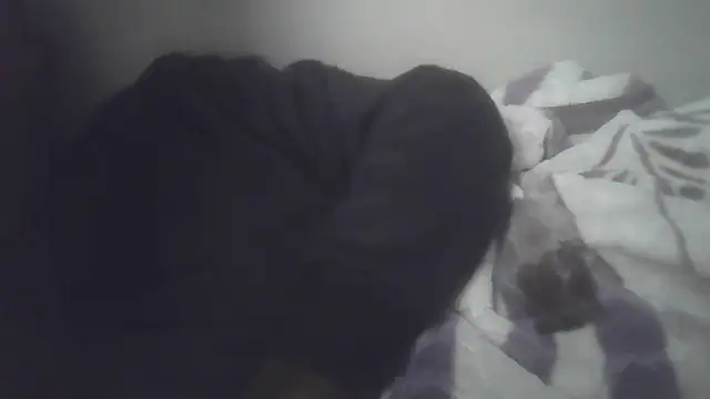 cuminsidebby online show from April 12, 1:34 pm