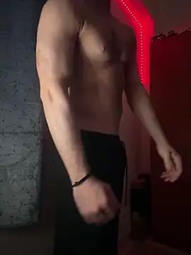 FitNhot sam online show from February 2, 5:54 pm