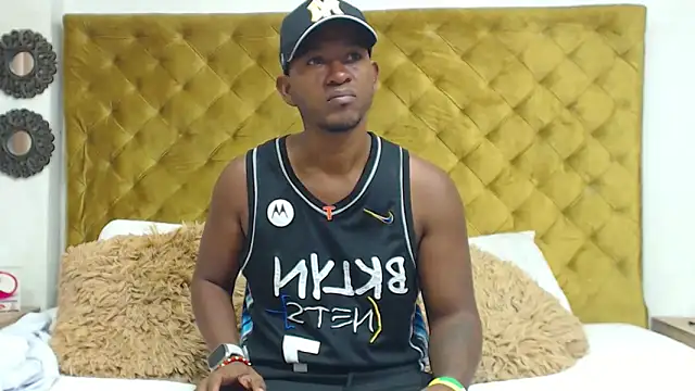 Snapshot of AndyCalifornia1 chatting on September 18, 12:40 pm AndyCalifornia1 online show from September 18, 12:40 pm