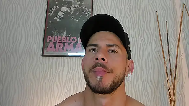 dylan jacobx online show from June 14, 4:03 am