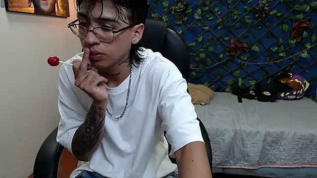 derekfly online show from September 23, 3:50 am