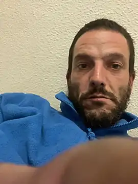 Guillermoperujo online show from February 3, 11:21 pm