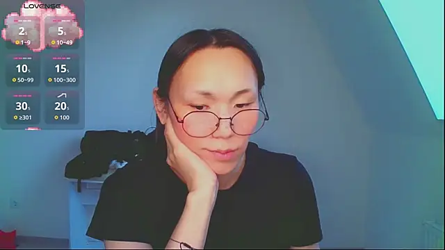YingYing  online show from October 11, 2:54 pm