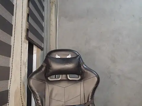 Snapshot of RowyCam chatting on September 8, 3:11 pm RowyCam online show from September 8, 3:11 pm