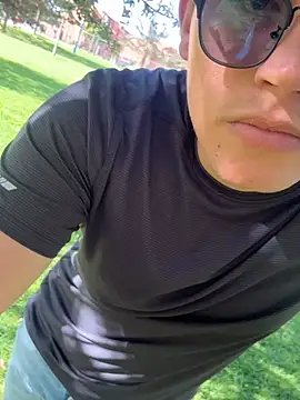 Kurtxxx22 online show from May 6, 8:53 pm
