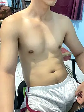 Snapshot of ieat_monsters chatting on October 25, 8:05 am ieat monsters online show from October 25, 8:05 am