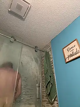 JJunioorr online show from April 1, 12:51 pm