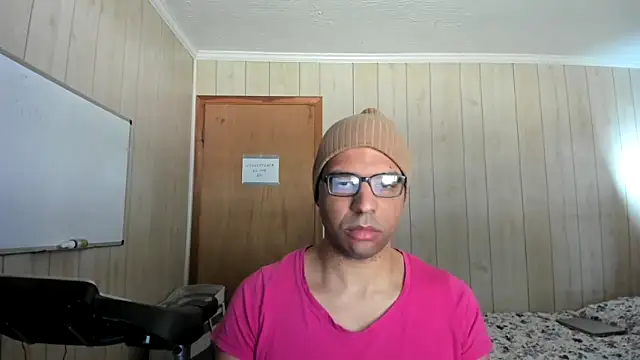 NaturalBeautyQueen online show from October 14, 4:25 pm