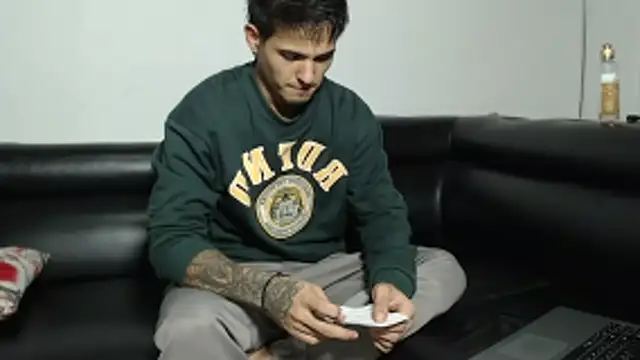 Alex mojica online show from April 2, 1:25 am