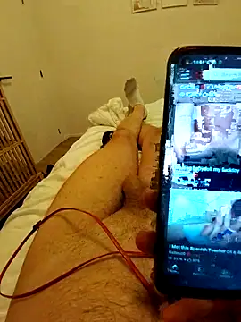 32nsingle online show from February 8, 1:59 pm