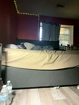 Snapshot of bearcub300 chatting on October 19, 1:03 pm bearcub300 online show from October 19, 1:03 pm