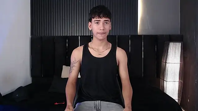 Dominic ghost online show from April 12, 12:58 am