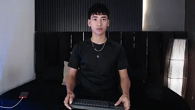 Dominic ghost online show from April 10, 1:12 am