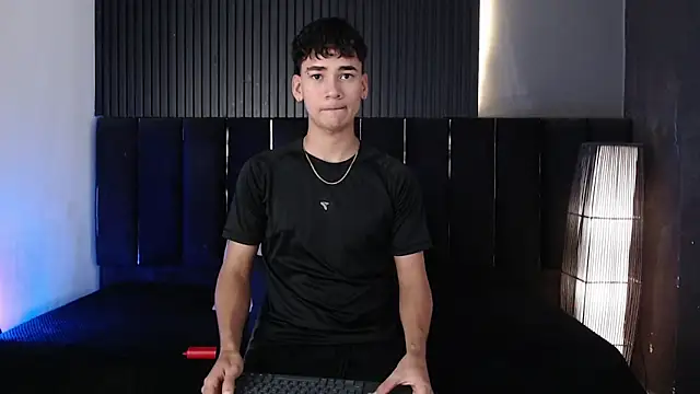 Dominic ghost online show from April 15, 11:04 pm