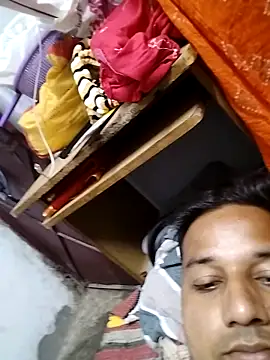 Snapshot of sumit_19 chatting on October 19, 5:49 pm sumit 19 online show from October 19, 5:49 pm