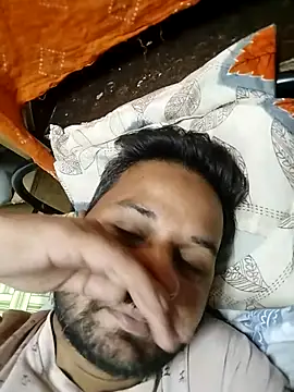 Snapshot of sumit_19 chatting on October 5, 5:06 pm sumit 19 online show from October 5, 5:06 pm