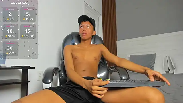 Brunette  boy online show from November 29, 3:30 am