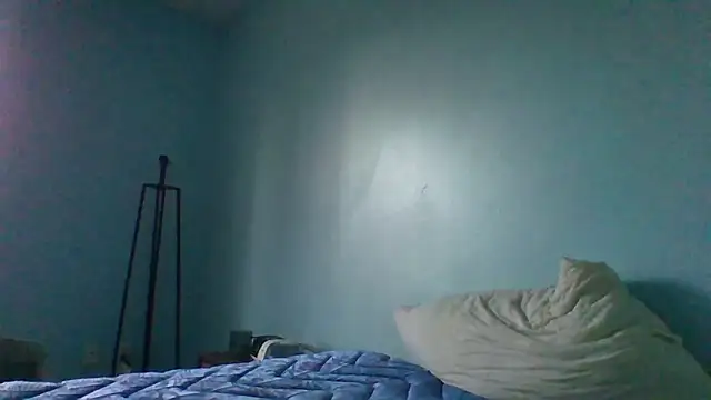 Single White Male online show from March 29, 12:16 pm