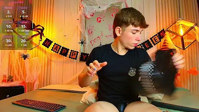 TaylerWhite online show from October 25, 12:40 pm