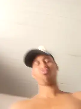 vinicius13445 online show from March 18, 6:33 pm