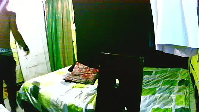 Ebebyjuan online show from April 12, 7:15 pm