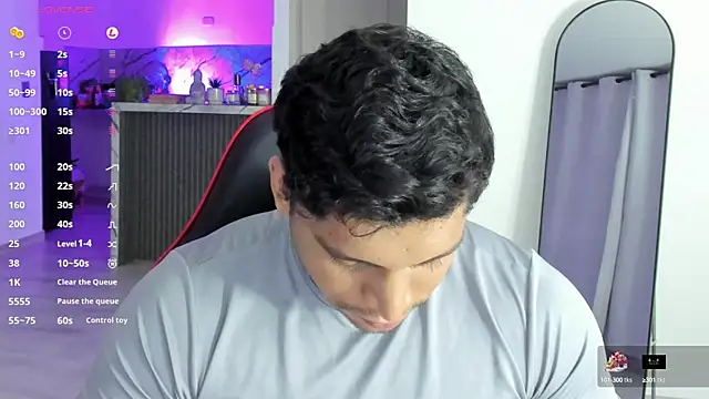 Nicolasmontoya16 online show from October 15, 2:41 am