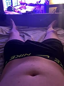 naughtycoupl98 online show from May 19, 11:55 pm