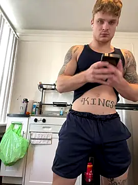 Snapshot of King_Kev_ chatting on September 30, 5:16 pm King Kev online show from September 30, 5:16 pm