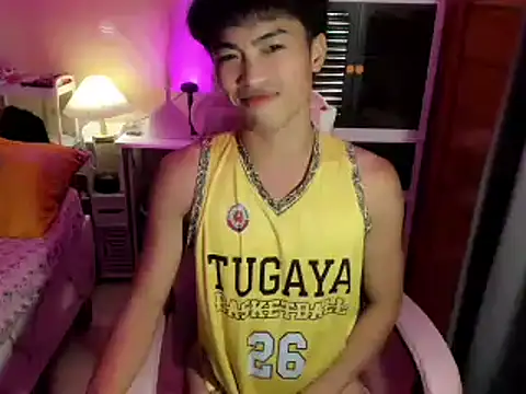 Snapshot of yourhotpinoy chatting on October 6, 10:09 am yourhotpinoy online show from October 6, 10:09 am