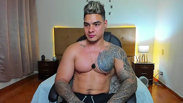 Snapshot of Steven_Velez chatting on September 12, 1:38 am Steven Velez online show from September 12, 1:38 am